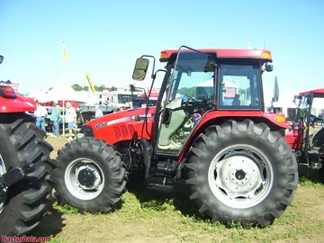 Case IH Farmall 105U mit Kabine.