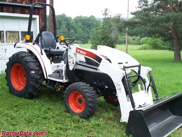 Bobcat CT445 Kompakttraktor mit TL9 Frontlader.