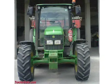 John Deere 5820