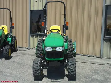 约翰·迪尔 2032R。