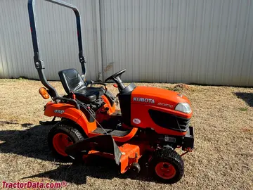 Kubota BX1870 mit RCK54-Mäher.