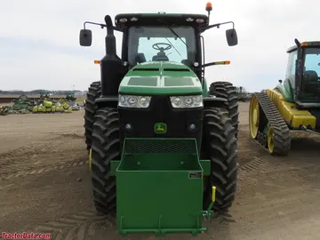John Deere 8270R