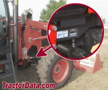 Localização do número de série Kubota M135GX