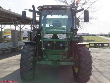 John Deere 6110R