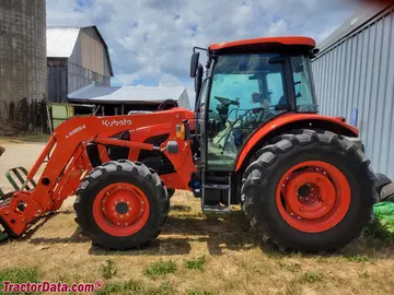 Kubota M5-091, lado izquierdo.