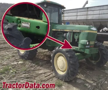 John Deere 4040S localização do número de série