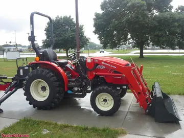 Branson 3015H mit SL15S Lader und BH7615 Heckbagger.