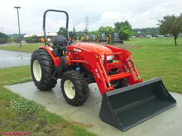 Branson 5220H mit BL25R Frontlader.