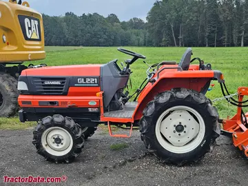 Kubota GL221 kompakter Vielzwecktraktor.
