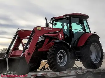 Mahindra 9110P, lado direito.