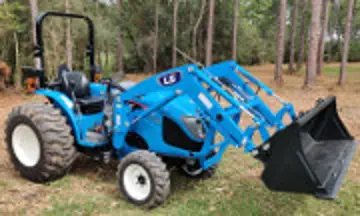 photo du tracteur LS MT240E