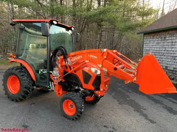 Kubota LX3310 mit LA535 Frontlader.
