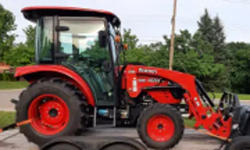Branson 4820C tractor photo