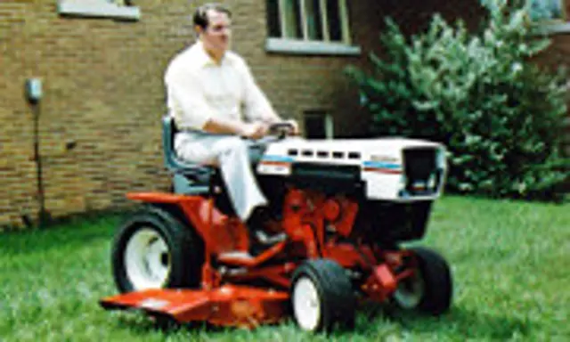 T932