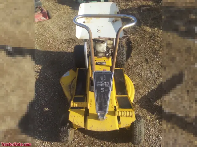 Mow-Bee 5