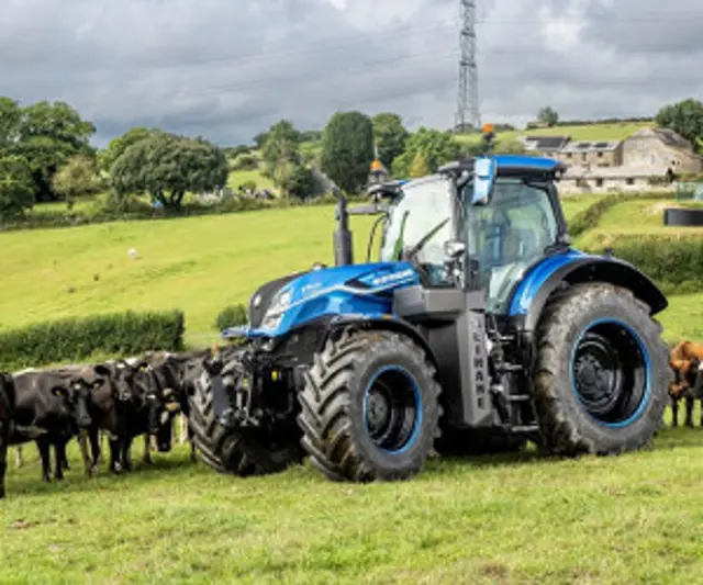 New Holland T7 Methan-Traktor
