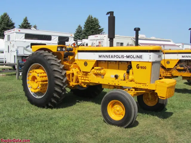 G900
