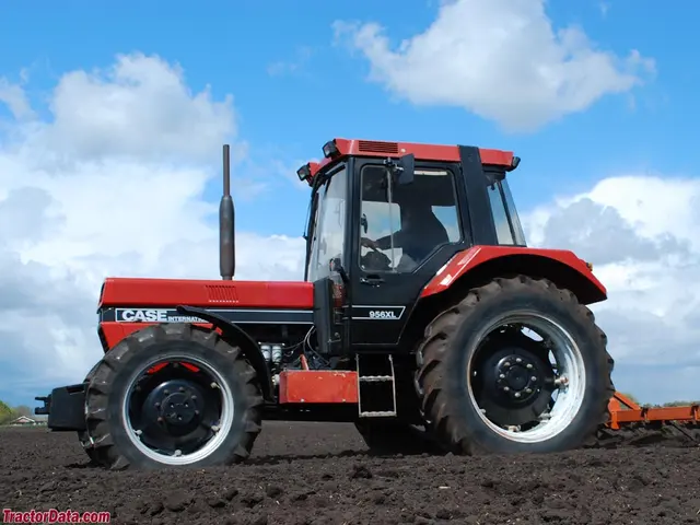 956 XL